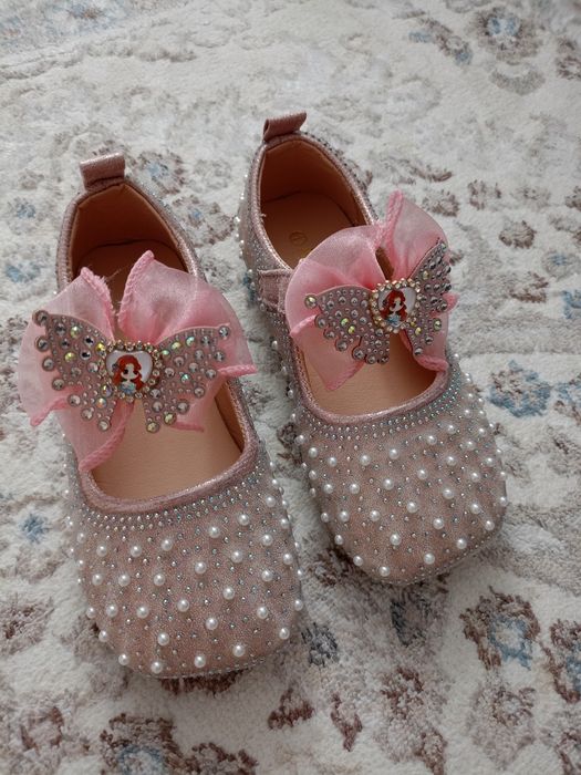 Туфли праздничные