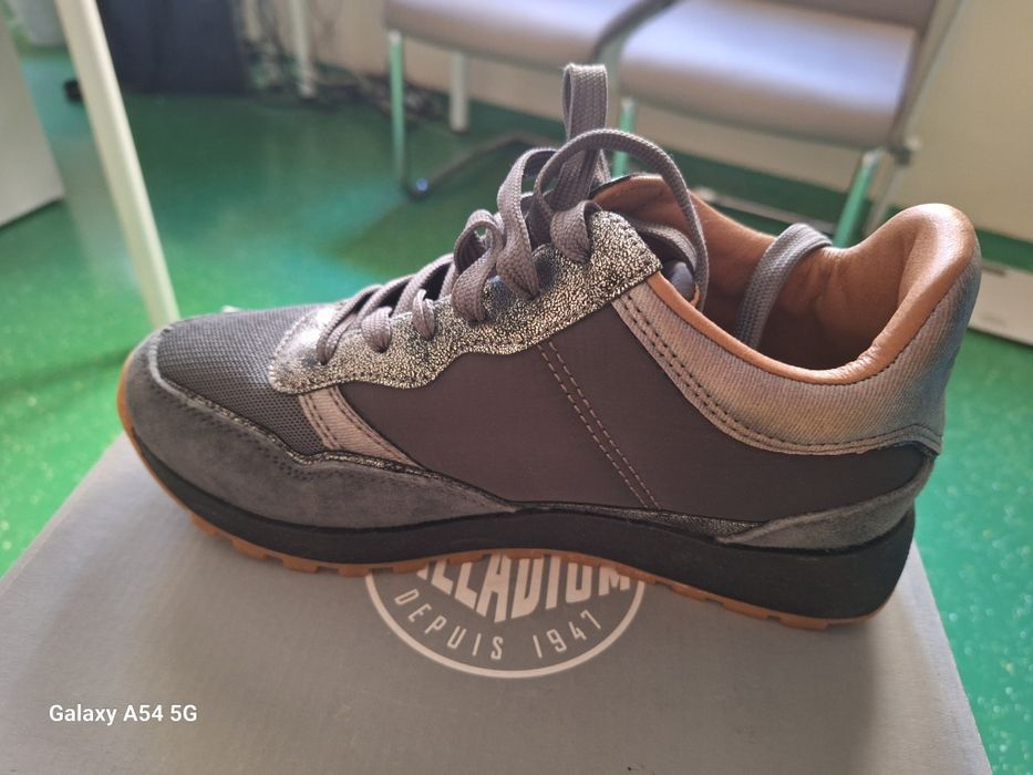 Чисто нови обувки Pepe Jeans 37 номер