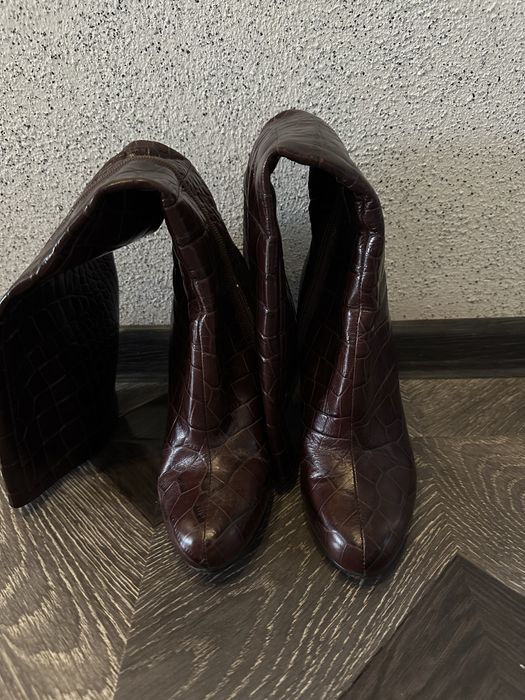 Осенние сапоги кожанные