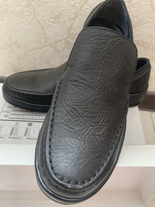 Продам мужские туфли
