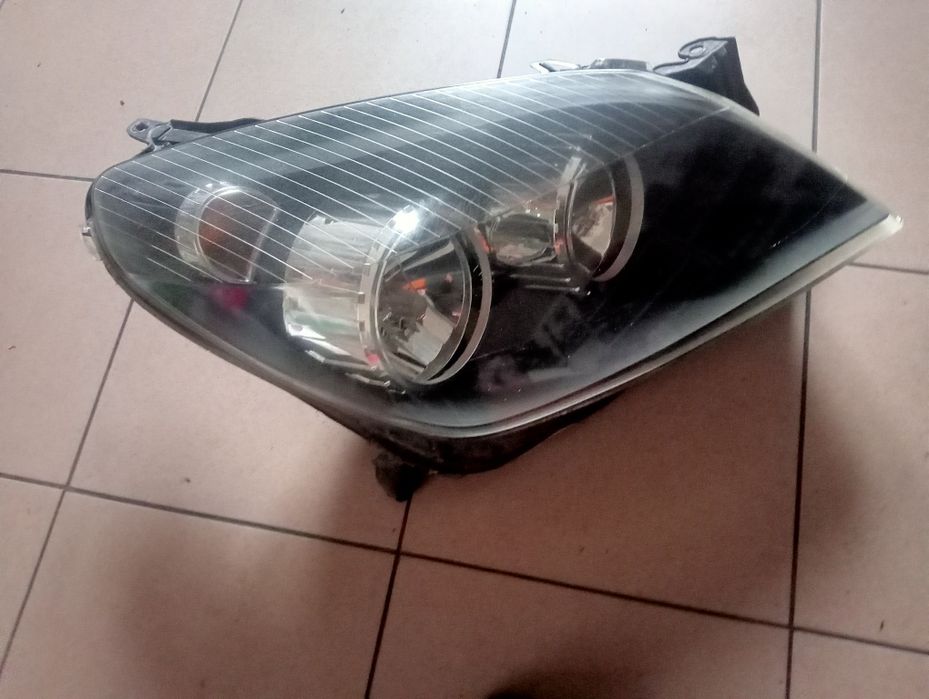 Far dreapta Europa Opel Astra H 2006