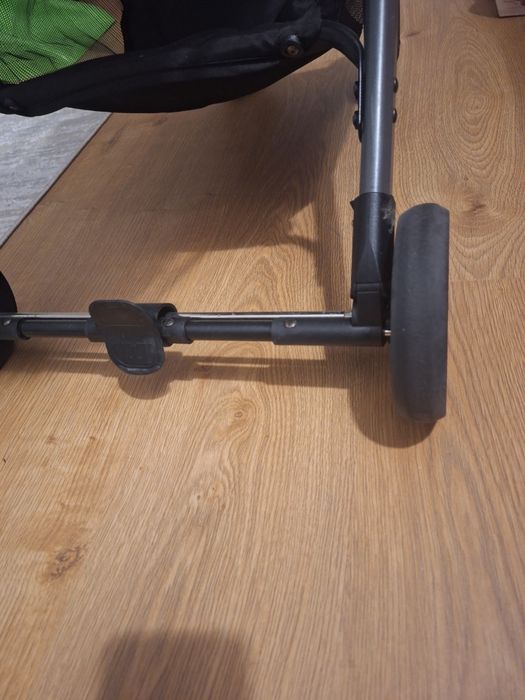 Vând cărucior tip troller transport avion, preț fix