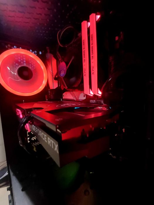 "MSI GEFORCE RTX 4060TI 8gb gaming X,, с работещо RGB.