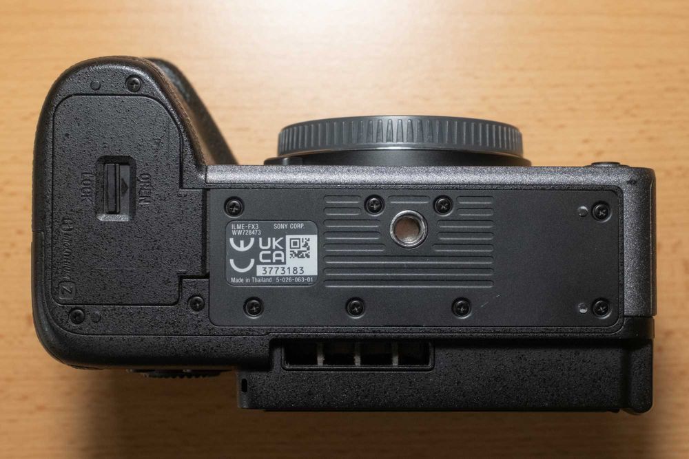 Sony FX3 + Допълнителна батерия