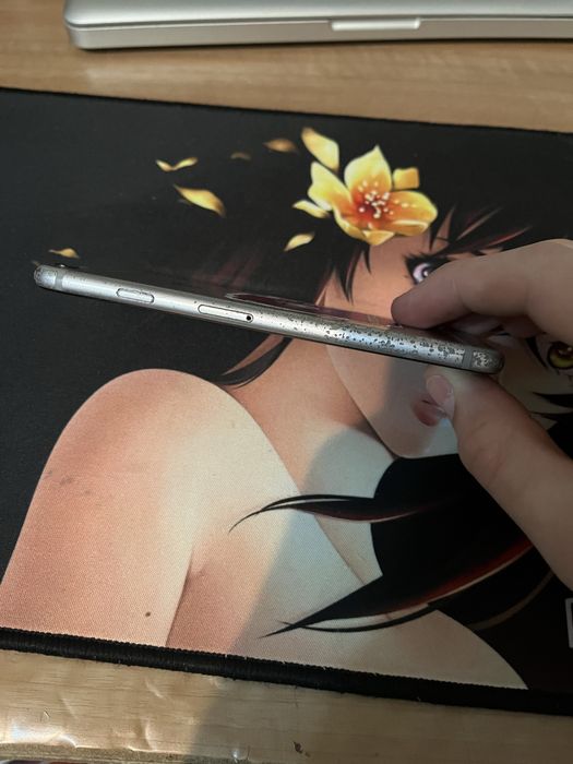 Продаю iPhone 6s