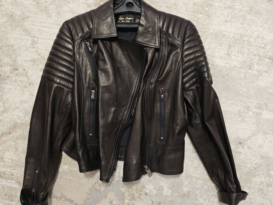 Кожаная куртка 50-52 размер