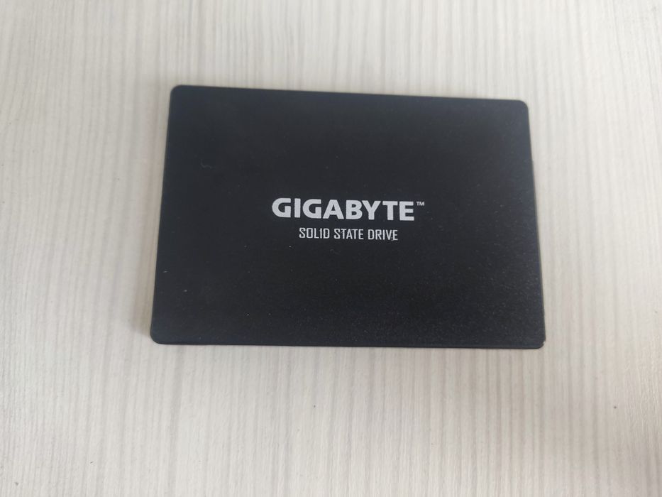 SSD Gigabyte 480GB — SATA 2.5"