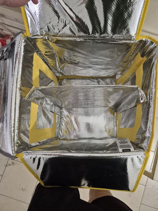 Продам сумка Яндекс в хоршем состоянии