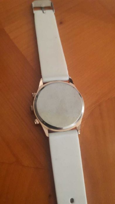 Часы наручные женские