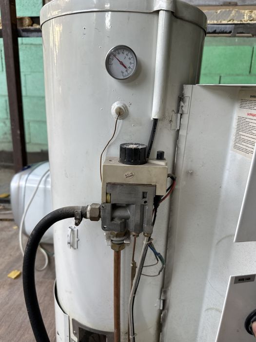 Продам газ печку