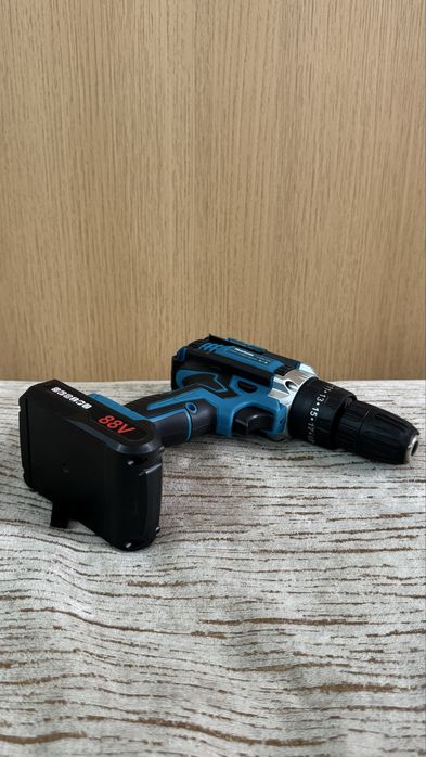 Шуроповерт Макита