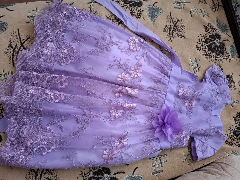 Детское платье фиолетовое