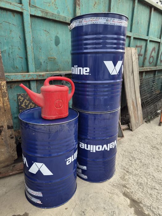 Butoaie metalice 200 l
