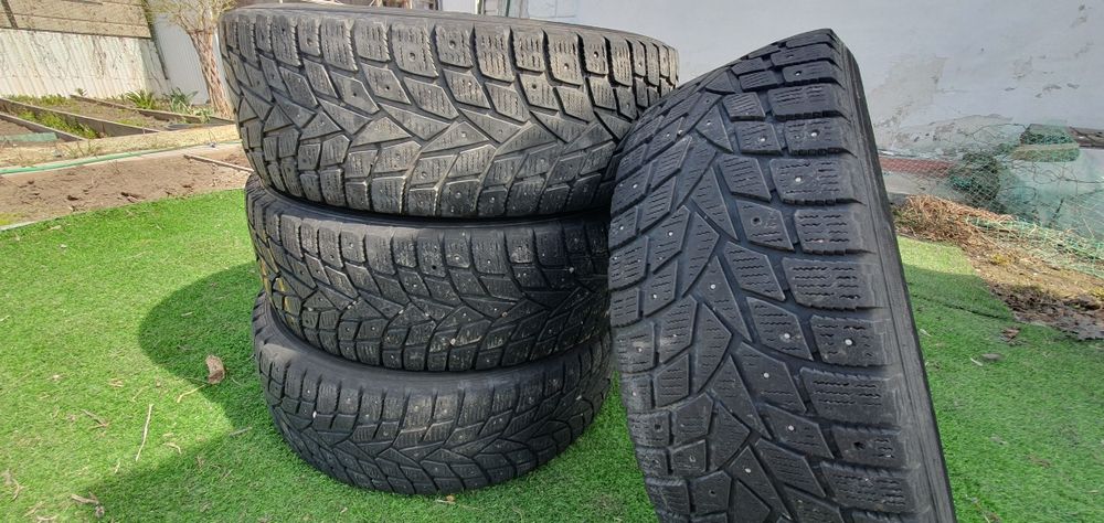 Шины Резина колёса зимние.