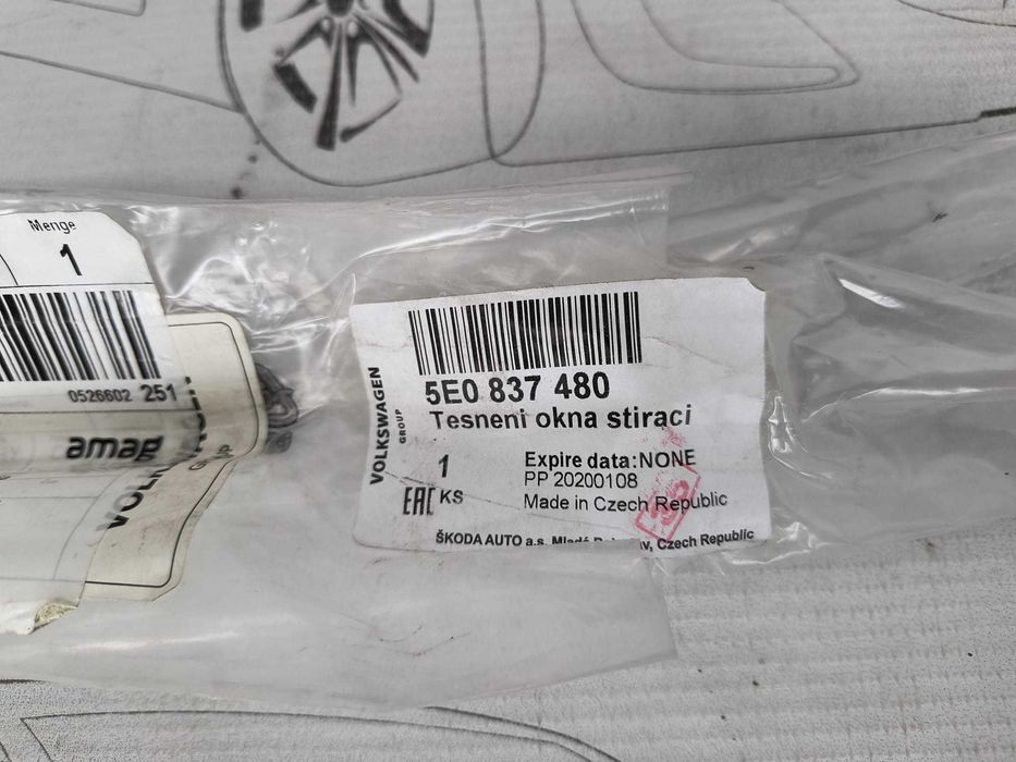 Cheder / Garnitură Usa Față Stânga Skoda Octavia 3 [2013-2019] / 5E0837480 / 5E0 837 480 (5A3)