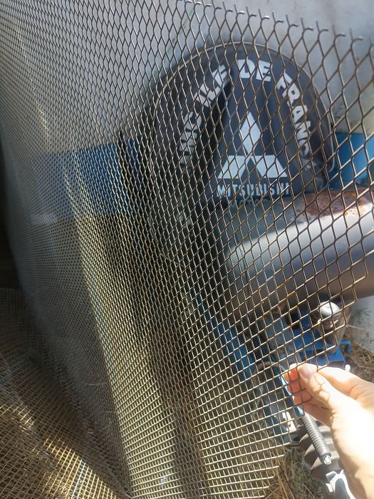Под цинкова мрежа