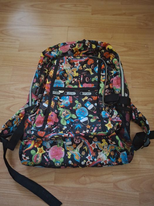 Детски играчки и книги