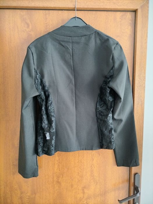 Sacou negru cu dantela pe laterale