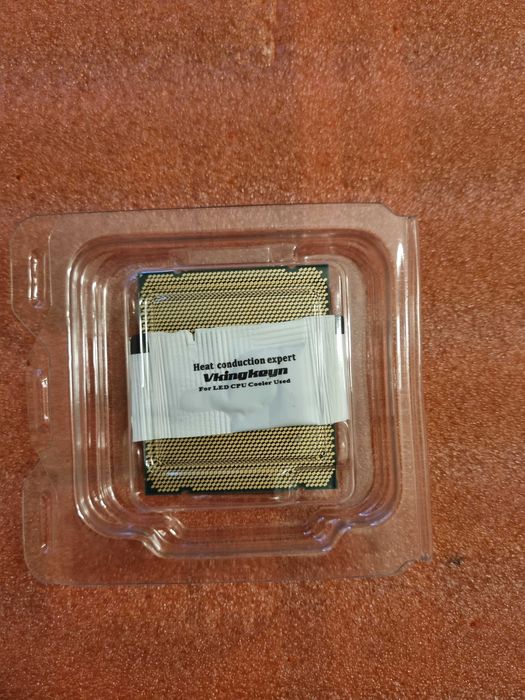 Два процесора Intel Xeon E5-2696 v3 2.30GHz, 45MB, 18 Core,FCLGA2011-3
