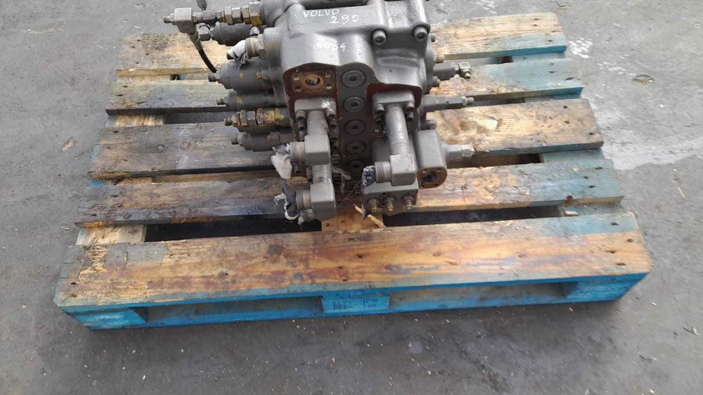 Distribuitor hidraulic excavator Volvo EC290