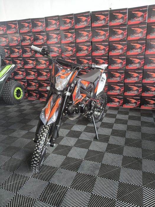 Moto cross KXD PRO Germany 140cc manual suspensie reglabila 4 viteze roti 14 17 inch nou cu garantie arATE