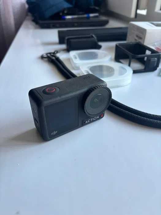 Камера DJI osmo action 4 + sd карта