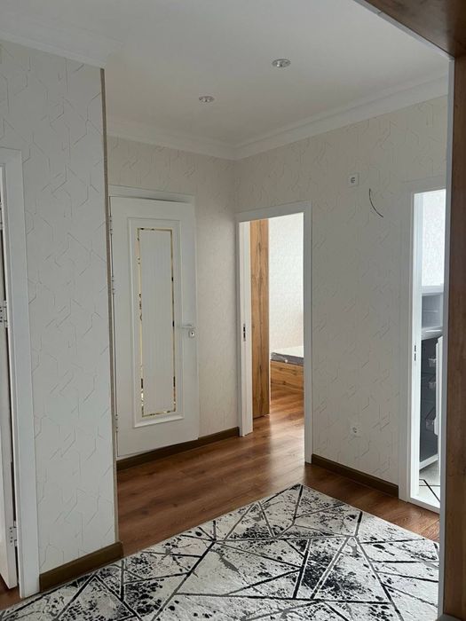 2 комнатная квартира в Компас Куйлюк Мирабадский район