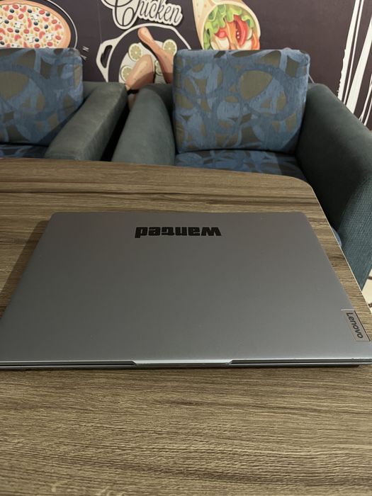 Laptop lenovo 16 GB 512 gb storage 16” inch