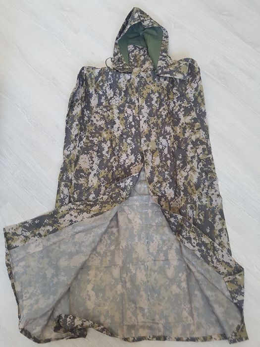 Продам новую  плащ накидку