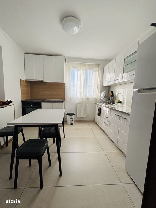 Apartament cu 3 camere, decomandat, Rogerius — fotografia 1