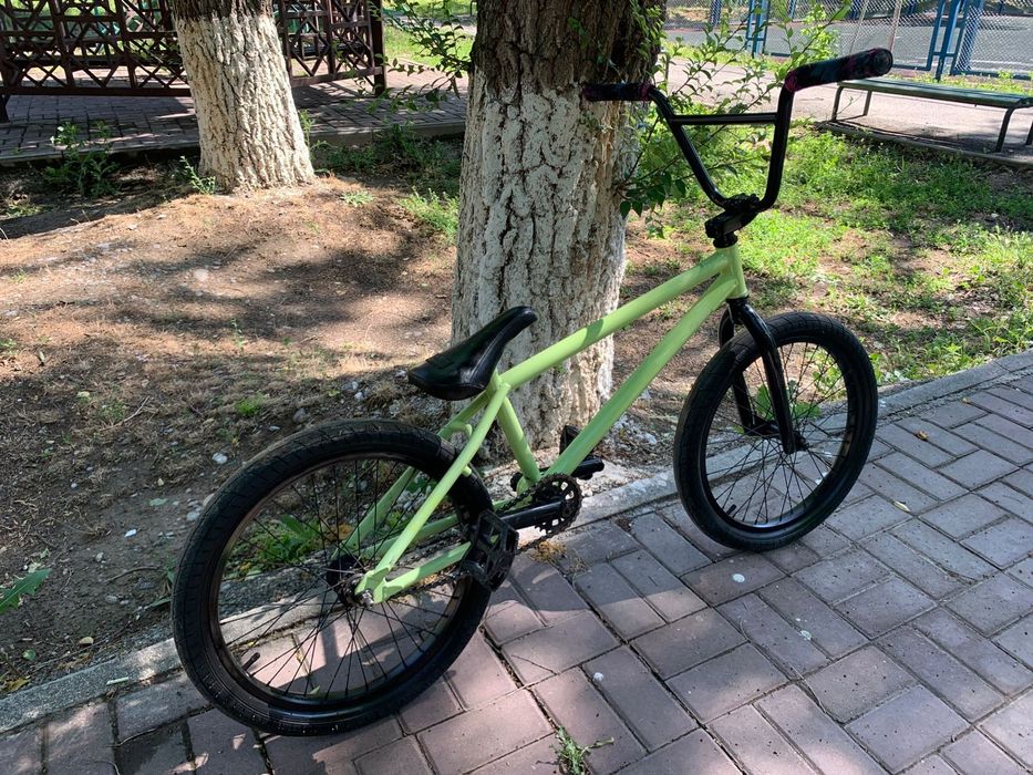 Велосипед трюковой BMX в отличном состоянии