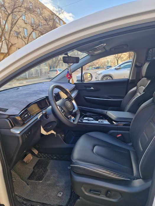 Хюндай Густин минивэн