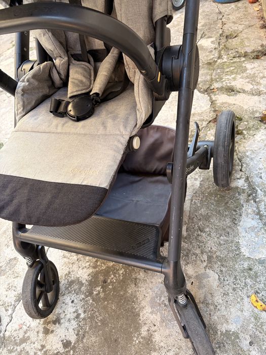 Cybex Balios S + ПОДАРЪК кошче за кола!