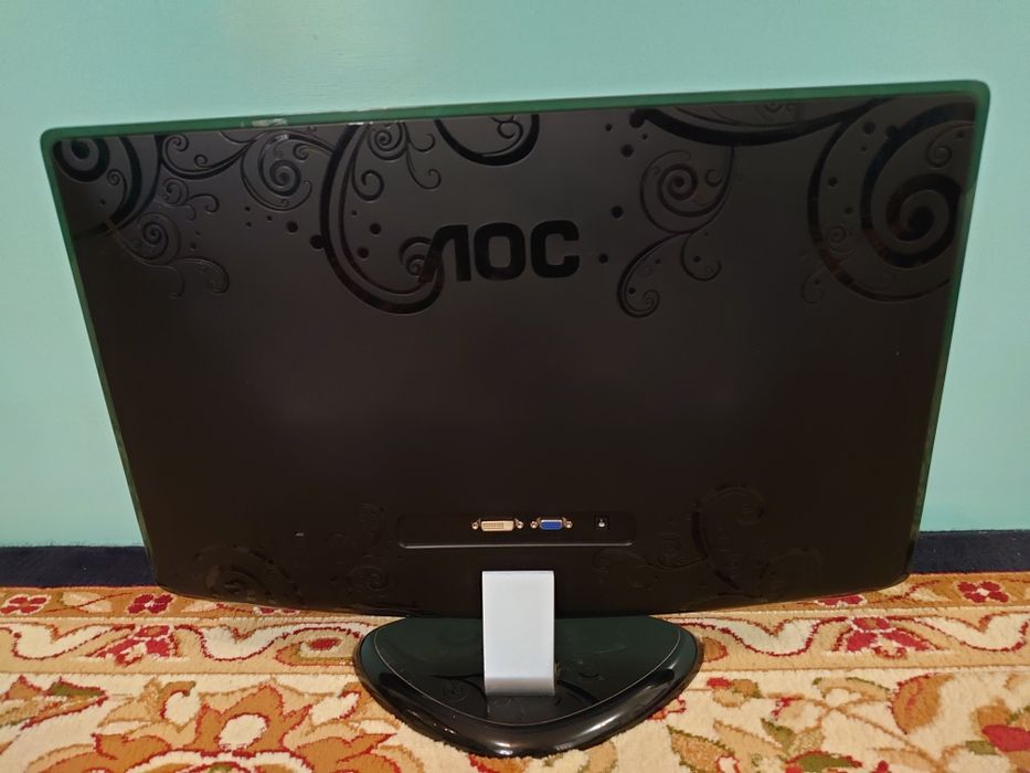 Monitor AOC 24 duyumli