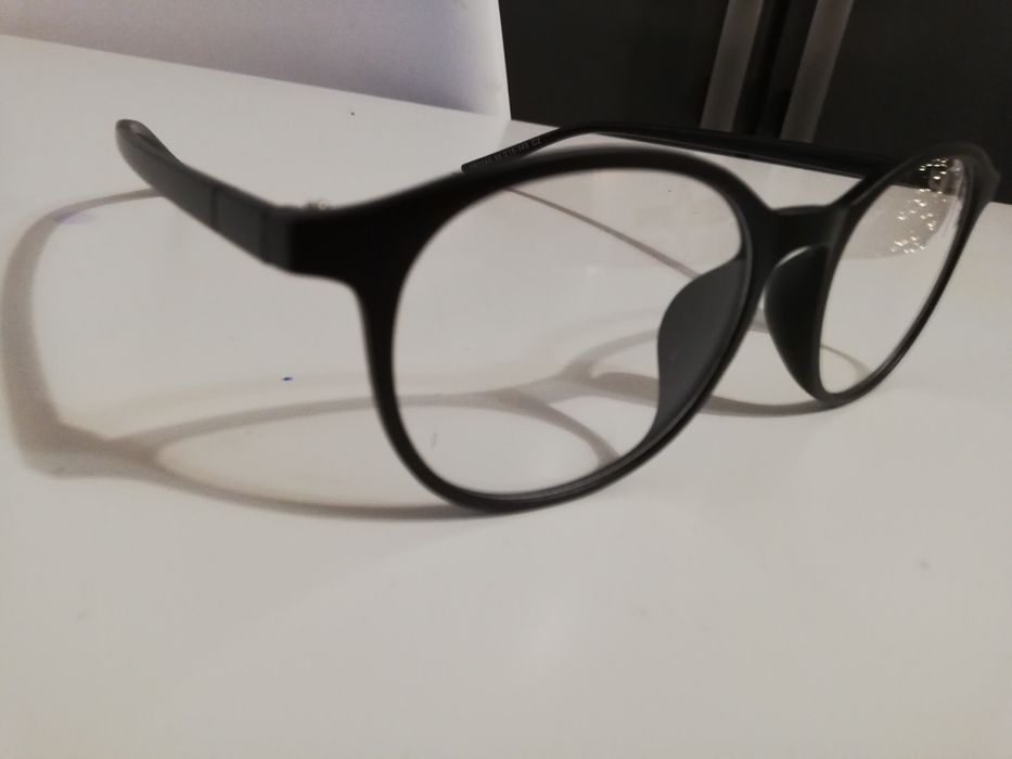 Ochelari cu clip-on. Atât de vedere cât și de soare