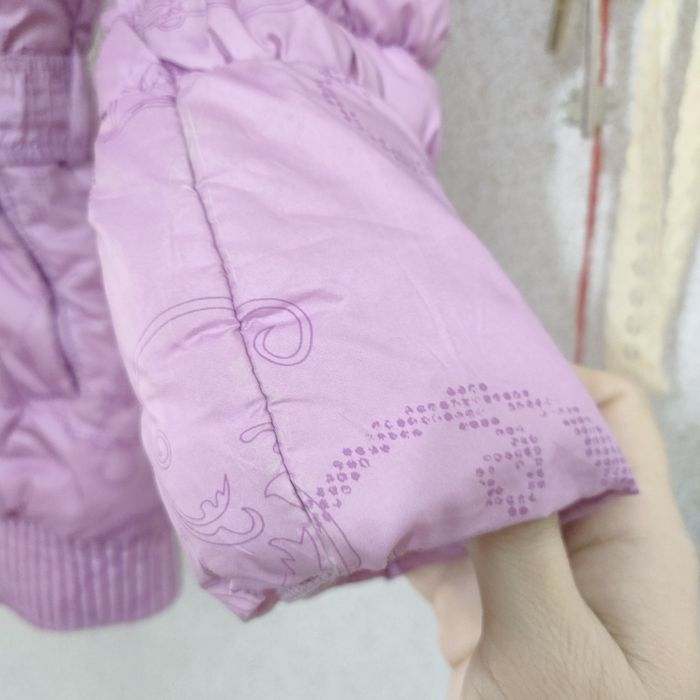 Куртка для девочки  4-6 лет..