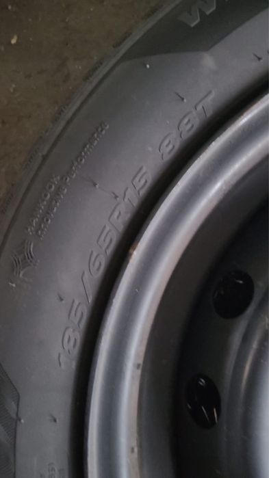 Anvelope Iarna Hankook, 185/65 R15 88T, SET 4 x buc. + jante de tabla