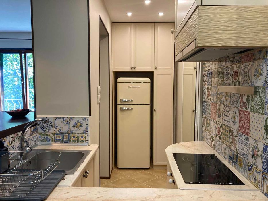 Дава се под наем Двустаен апартамент в София, Център - 70 кв.м за 750 € - Снимка #1