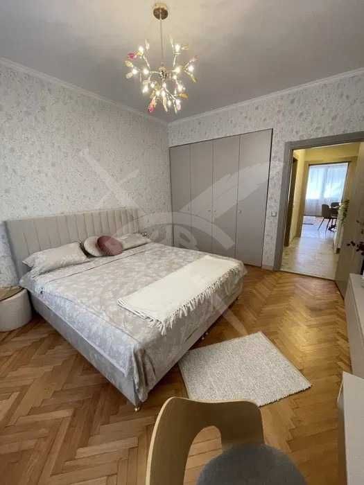 Дава се под наем Двустаен апартамент в Варна, Център - 60 кв.м за 800 € - Снимка #3