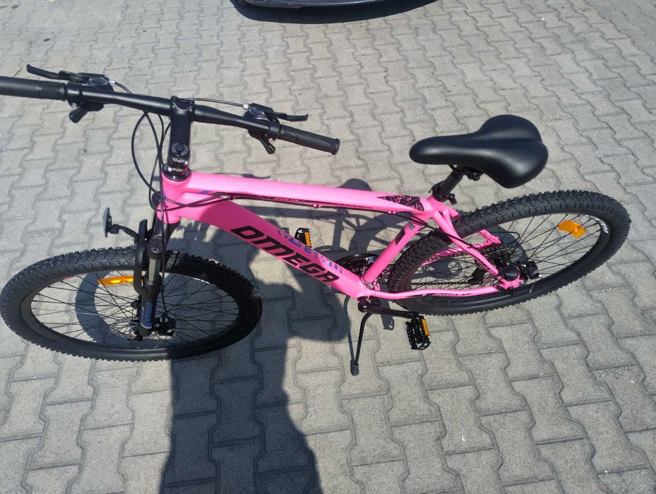 BG Алуминиев велосипед 27.5" ROWAN розов