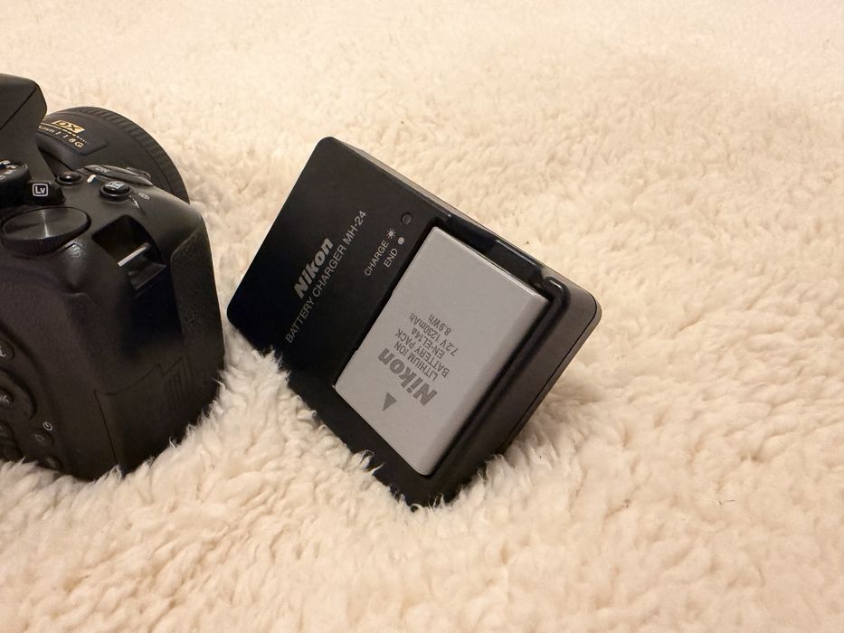 Nikon d3500 full box + 2 obiective