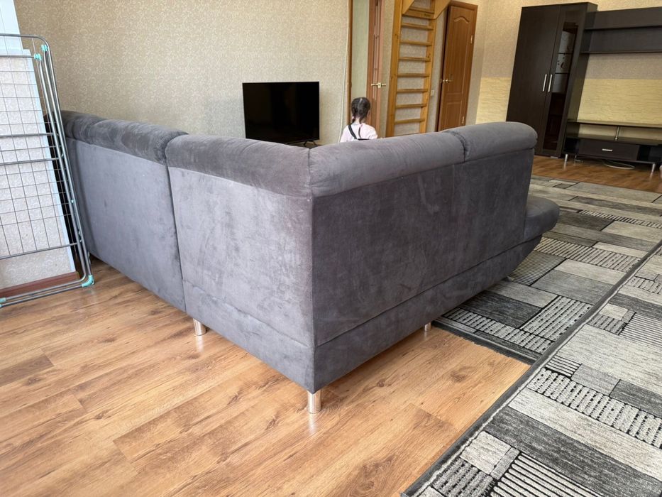 продается диван срочно