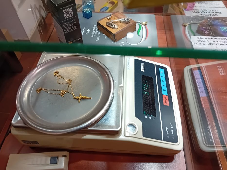 Продавам златни изделия 14 и 18к.