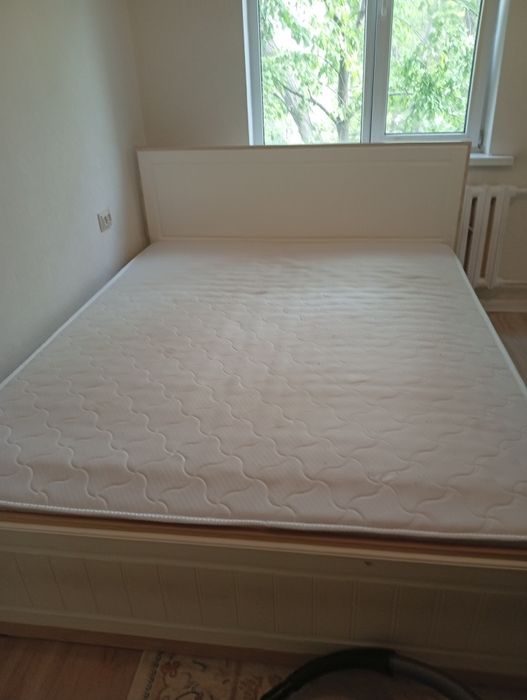 Продаеться кровать двухспальная