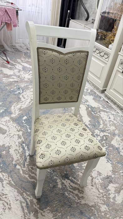 Стулья для гостиной