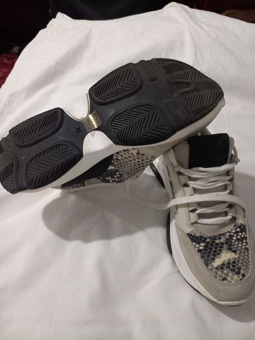 Дамски сникърси естествена кожа