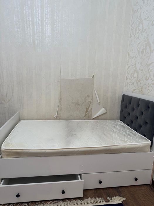 Продаются кровать в хорошем состояние