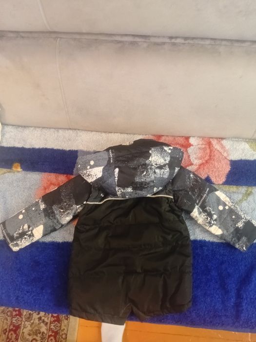 Продам куртку весна- осень