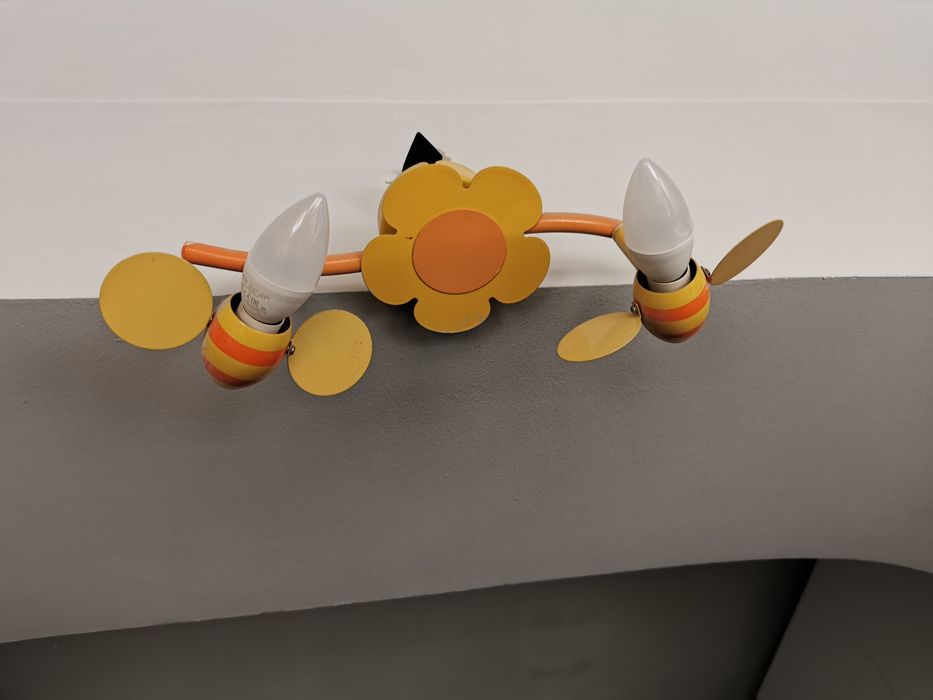 Aplica și lustra albinuțe dormitor copii