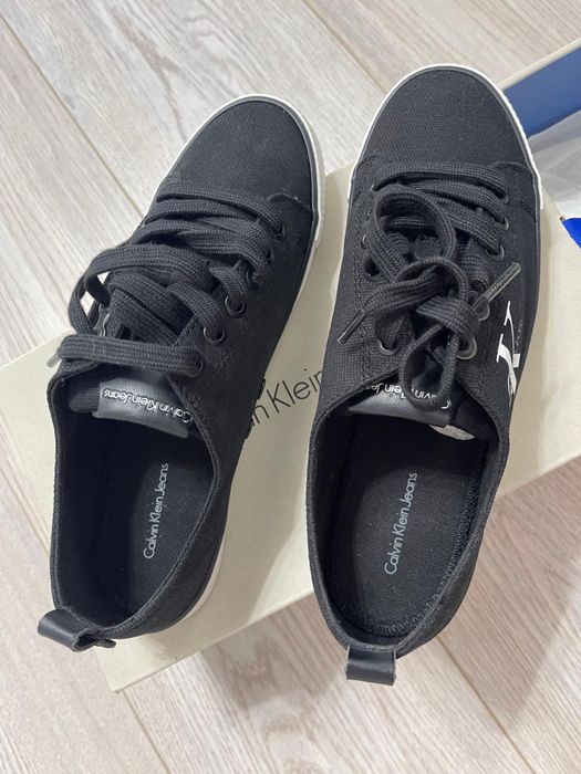 Sneakeri noi Calvin Klein 38